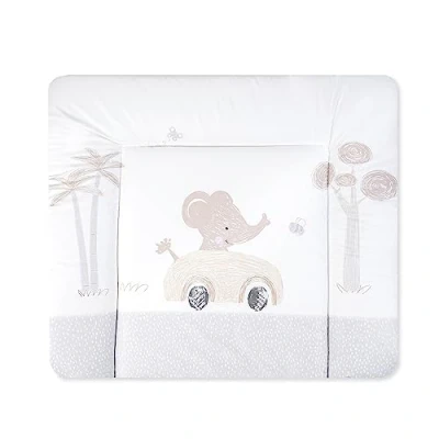 Abbildung von Julius Zöllner® Wickelauflage Softy 65x75 cm weiche Wickelunterlage Baby Wickeltischauflage Folie, wasserdicht &amp; abwischbar Made in Germany OEKO TEX Standard 100 Safaritour