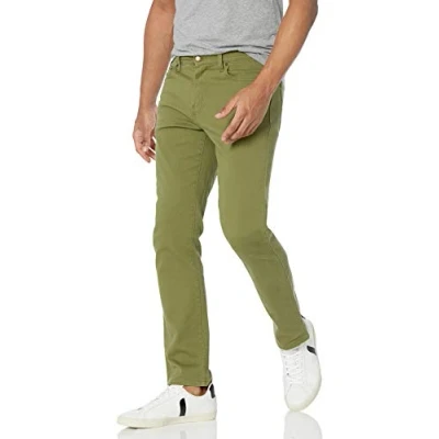 Abbildung von Amazon Essentials Herren Slim Fit Jeans, Olivgrün, 32W / 29L