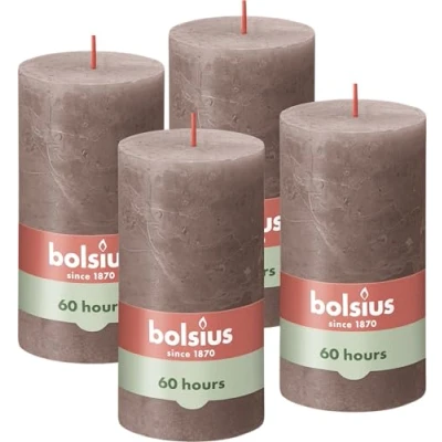 Abbildung von Bolsius Rustik Stumpenkerzen Taupe Set 4 Stück Dekorative Haushaltkerzen Länge Brenndauer 60 Stunden Unparfümierte Natürliches Pflanzenwachs Ohne Palmöl 13 x 7 cm