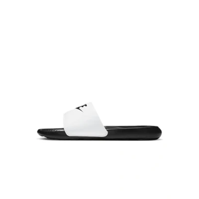 Abbildung von Nike Sportswear Victori ONE Slide Pantolette flach, Herren, Größe: 44, Black/white Hochwertiges lederimitat