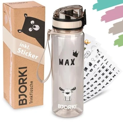 Abbildung von BJORKI® Kinder Trinkflasche auslaufsicher 500ml inkl. BONUS Namenssticker Ideal für Schule, Kindergarten &amp; Sport Kohlensäure geeignet Robuste Wasserflasche (Pastell Beige)