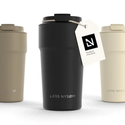 Abbildung von LARS NYSØM Thermo Kaffeebecher to go 500ml Travel Mug 0,5 Liter mit Isolierung Auslaufsicherer Edelstahl Thermobecher für Kaffee und Tee unterwegs Teebecher (Carbon Black, 500ml)