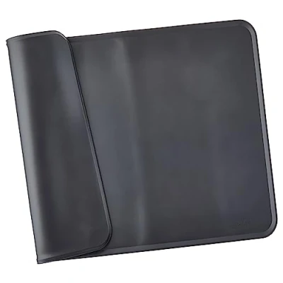 Abbildung von Amazon Basics Wasserabweisende Napfunterlage aus Silikon, Unterlage für Haustierfutter, 61 x 41 cm, Schwarz, Einzelbett