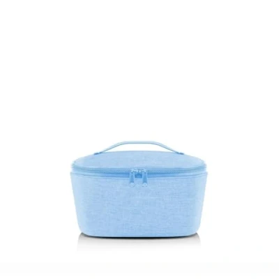 Abbildung von reisenthel coolerbag S Pocket Twist Powder Blue Kühltasche mit Obermaterial aus recycelten PET Flaschen Ideal für das Mittagessen unterwegs
