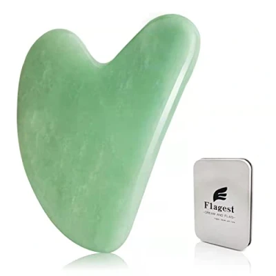 Abbildung von Flagest Gua Sha Gesichtsbehandlung mit Rosenquarz Herzform Guasha Board JKratz Massage Tool Anti Falten Werkzeug für Gesichts Scraping Heart Shape Jade Trigger Point Treatment on Face