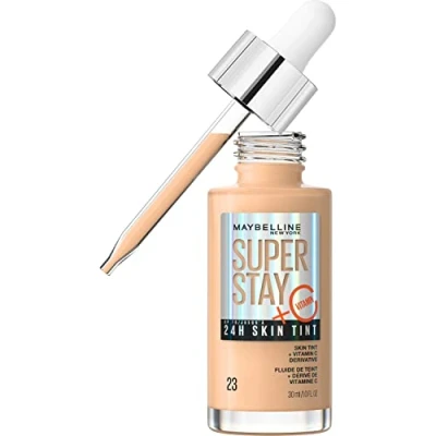 Abbildung von Maybelline New York Foundation, Langanhaltendes Make Up mit Vitamin C, Vegane Formel, Super Stay Skin Tint, Nr. 23
