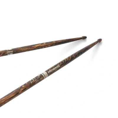 Abbildung von ProMark Drumsticks Larnell Lewis Signature FireGrain 5AB Drumstick Set Large Runder Holzkopf Lackiertes Hickory 1 Paar