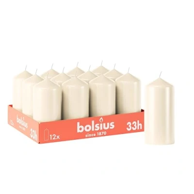 Abbildung von Bolsius Glatte Stumpenkerzen Elfenbein 12 Stück x 6 cm Dekorative Haushaltkerzen Brenndauer 33 Stunden Unparfümierte Enthält Natürliches Pflanzenwachs Ohne Palmöl