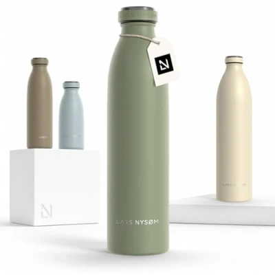 Abbildung von LARS NYSØM Edelstahl Trinkflasche 350ml, 500ml, 750ml, 1L, 1 5 liter Thermosflasche Kohlensäure geeignet Auslaufsichere Wasserflasche für Sport, Outdoor, Schule (Sage Green, 750ml)