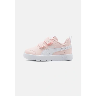 Abbildung von Puma Courtflex V3 Unisex Laufschuh Wettkampf für Kinder, Größe: 25, Island pink/white Schuhe